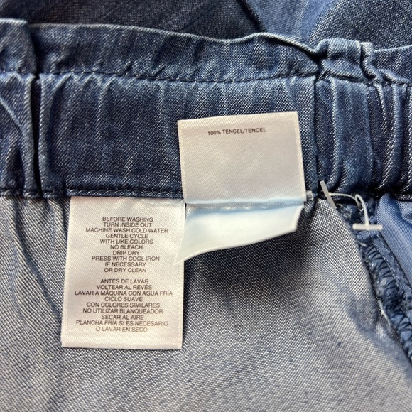 NWT Anne Klein Drawstring Chambray Shorts Size Medium - Picture 7 of 15